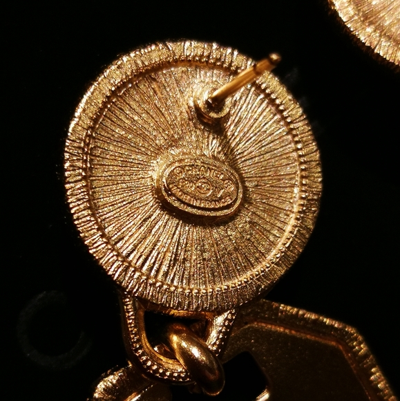 Chanel dangling earrings - Picture 2 of 2